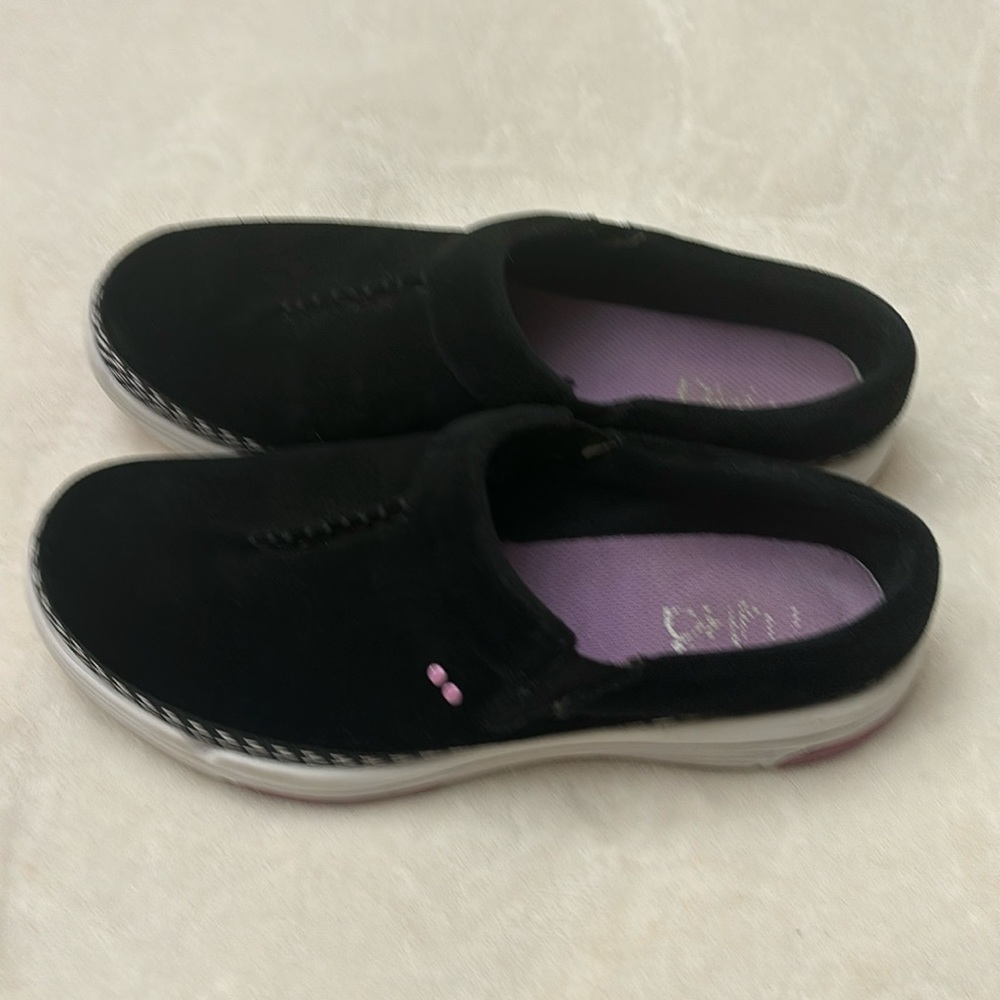 Black Ryka mules, women’s size 8